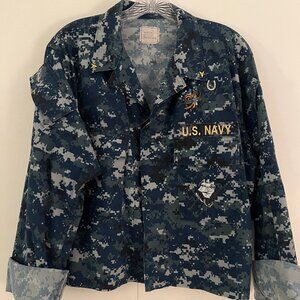 US NAVY Cropped Blue Camo Blouse Medium
